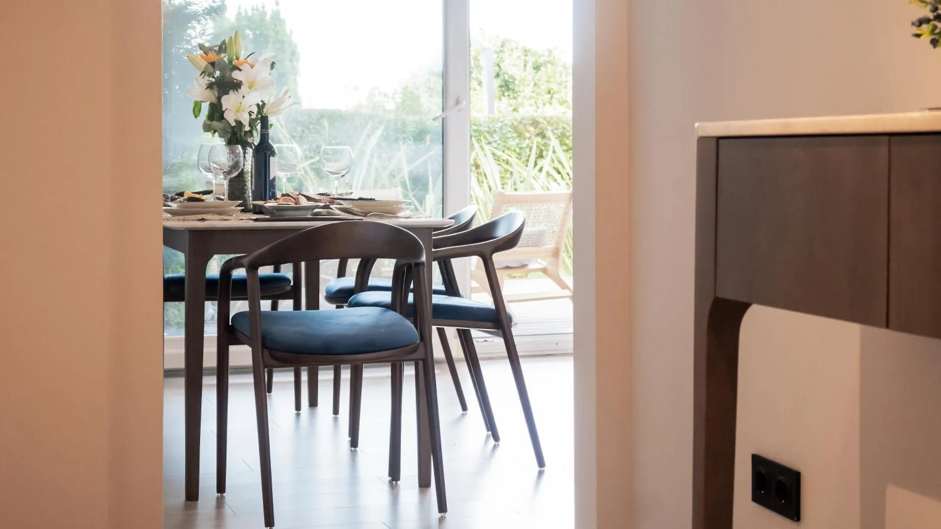 Apartment Bosphorus Designer Suite Seperate Guest Room Istanbul Turkey
