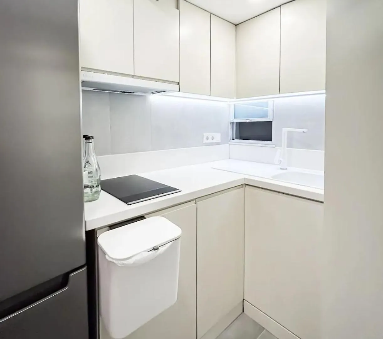 Bosphorus Designer Suite Seperate Guest Room Istanbul Apartment